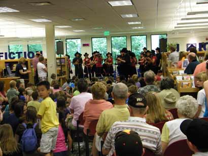 ReStrung playing at Saline Library